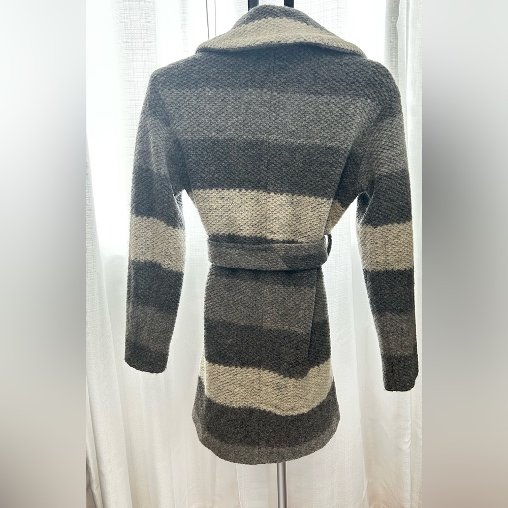 Striped Gray Coat - Picture 3 of 6